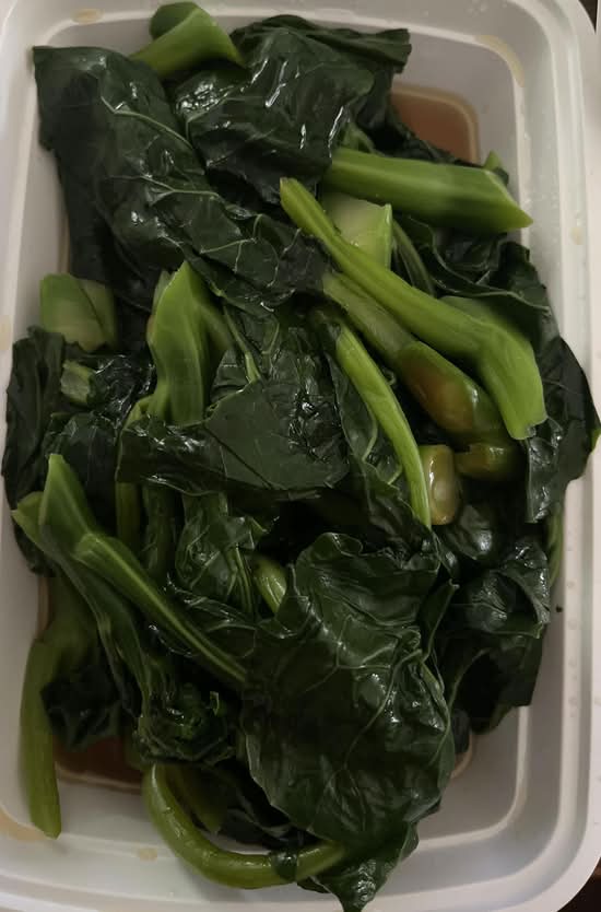 Steamed Chinese Green Vegetable with Oyster Sauce ( 油菜 )